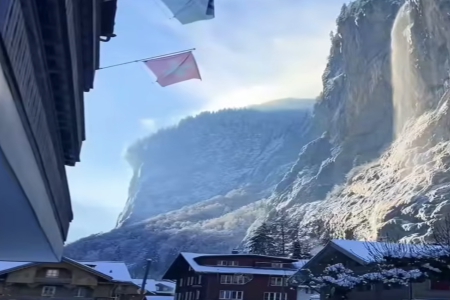 �������������Ƶ�Ů������